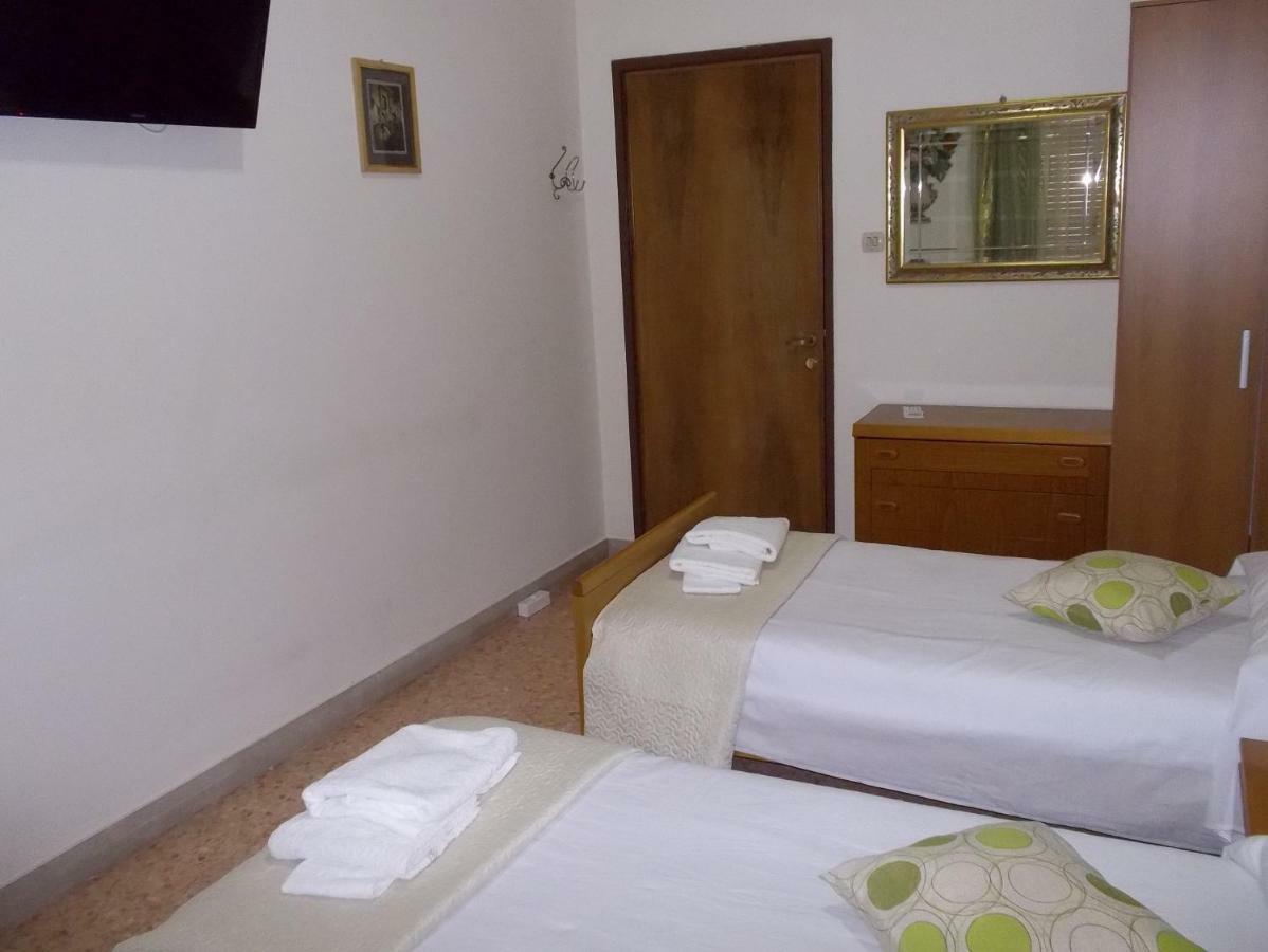 Victoria Bed & Breakfast Catania Bagian luar foto